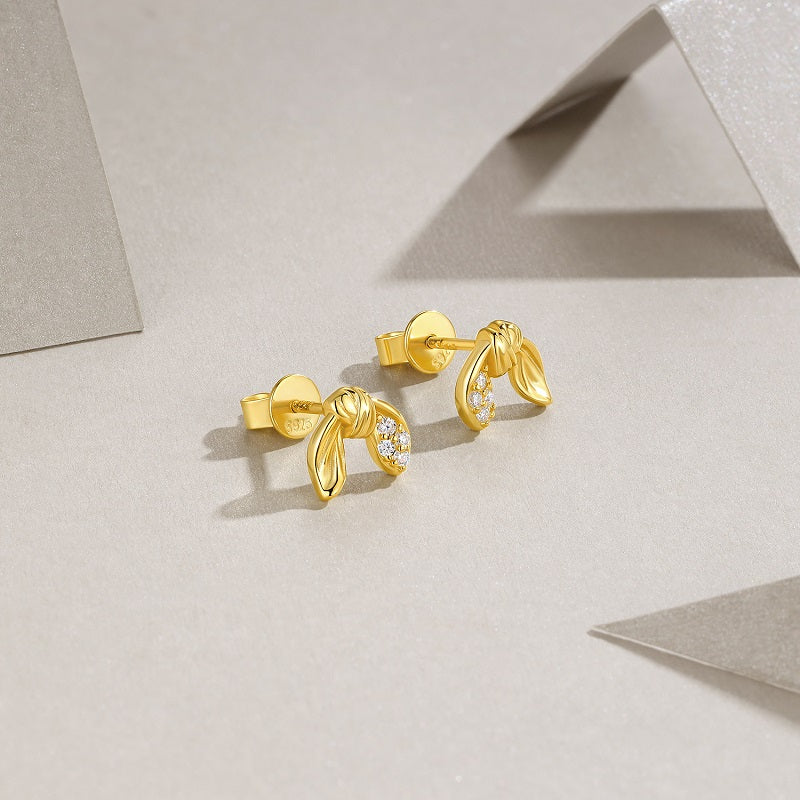 Top-quality Moissanite Luxury And Fashionable Light Luxury Jewelry Silver Stud Earrings S925 Silver Electroplated Gold